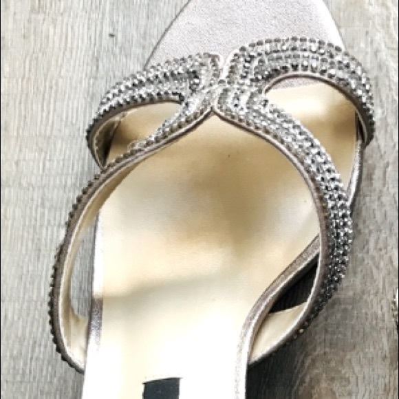 ๐New NWT Caparros Rhinestones ~ 2inches Heeled Sandals Summer Time Lightweight - Picture 4 of 10